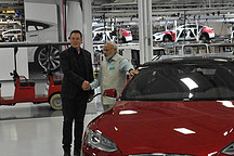 挖中国「墙脚」让马斯克二选一，印度凭什么？