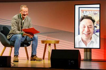 为200名高管上课？马斯克现身大众峰会