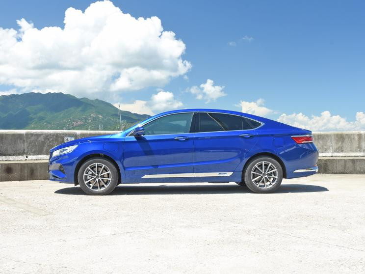 吉利新能源 博瑞新能源 2021款 1.5T ePro 領(lǐng)耀版