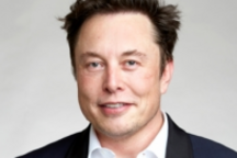 财富超巴菲特加比尔盖茨！马斯克：想超我就买特斯拉股票