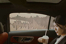 不买奔驰，是因为不喜欢杨笠吗？