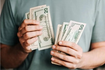 汽车人「新造富运动」，百万富翁量产背后