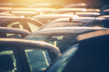 “缺芯”带动二手车火爆，“保值率”背后却藏着误解和偏见