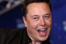 特斯拉市值破万亿美元 马斯克成《福布斯》统计史上最富有的人