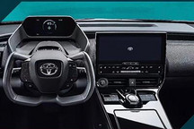 配异形线控方向盘 丰田bZ4X参数曝光