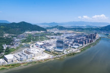 迎战“TWh”时代，动力电池出海是必经之路