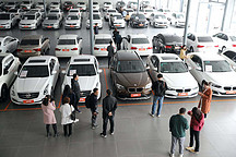 独家｜井文兵、李成彬等老将回归，优信或发力线下门店业务