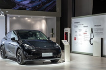 从「小零件」见「大制造」，特斯拉亮相第四届中国国际进口博览会