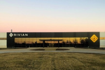 上市在即，RIVIAN计划今年交付超千辆 R1T