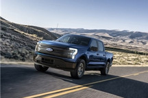 福特CEO在内部会议上赞扬特斯拉：电动汽车没人比他们做得更好