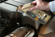 嘉实多与捷豹路虎再续前缘，达成全新战略合作协议