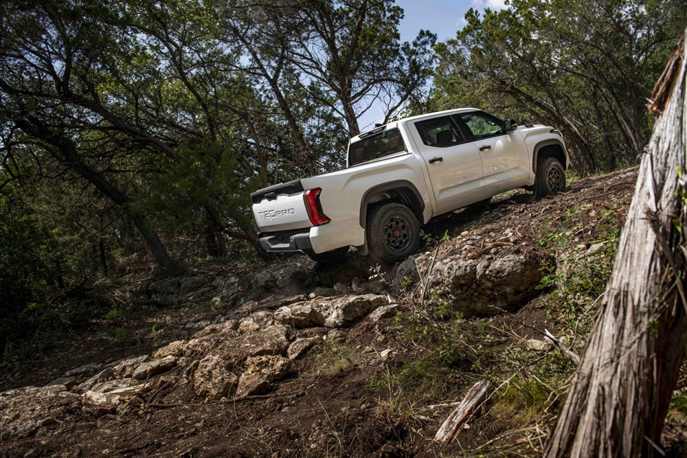 2022_Toyota_Tundra_TRD-Pro_Super-White_073-1500x1000.jpg