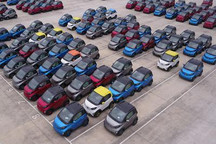 中汽协：10月汽车产销同比降幅收窄