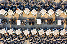 耗资15亿元，富士康靠收购拿下首座造车工厂