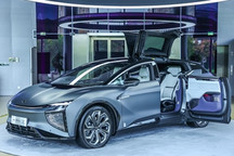 国产电动车“天花板”或将被打破，谁在花近70万元买高合？