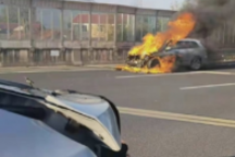 理想ONE追尾蔚来EC6起火后续 官方客服回应：系正常追尾事故