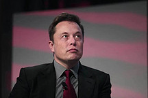 马斯克不再「打鸡血」冲刺，你的特斯拉可能还需等待