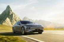 小鹏拿下11月电动汽车销冠，哪吒进入万辆俱乐部，大众iD.系列渐