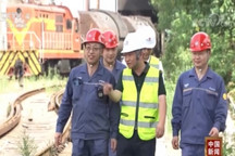 中国联通5G：让铁水化身“钢铁侠” ，将零件组成“汽车人”