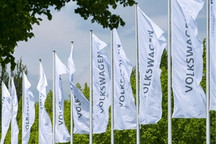 大众美国CEO：芯片短缺会持续到2022年，但车企能维持利润增长