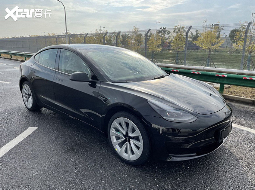 特斯拉Model 3申报图