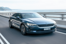 曾对标特斯拉Model 3沃尔沃极星2遭6折甩卖：不到20万可提车