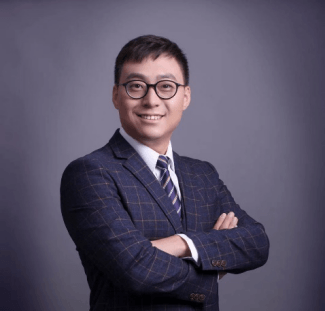 人事变动 人事变动