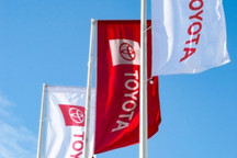 丰田对推出电动汽车采取谨慎态度