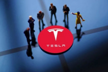 特斯拉股价真是社交媒体吹起的泡沫？巴克莱“痛苦地”得出了这个结论