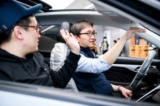 R汽車,新勢力交付