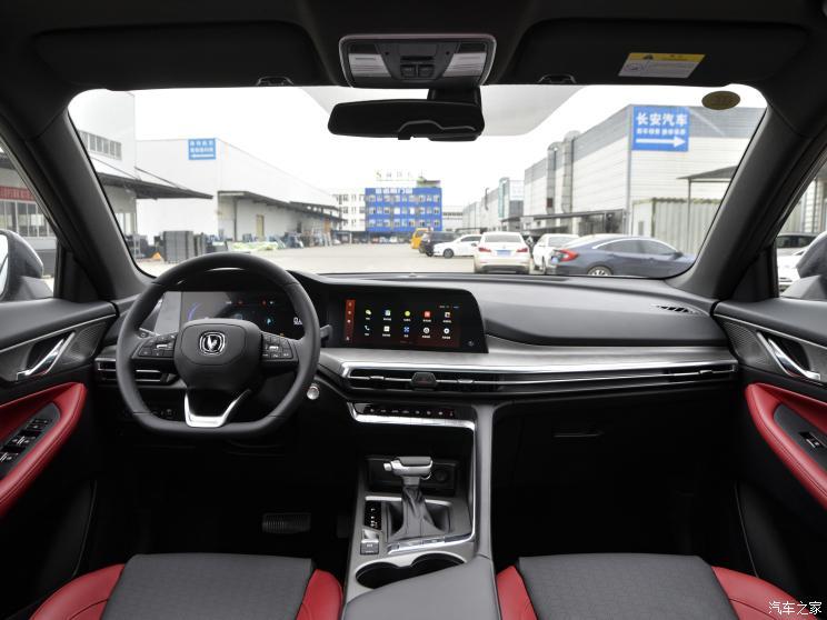 長(zhǎng)安汽車 長(zhǎng)安CS35PLUS 2021款 1.4T DCT高配