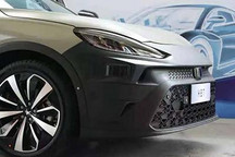 ARCFOX极狐 αS HBT将亮相上海车展