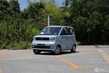 五菱与潘通合作 宏光MINIEV将推出三款新颜色