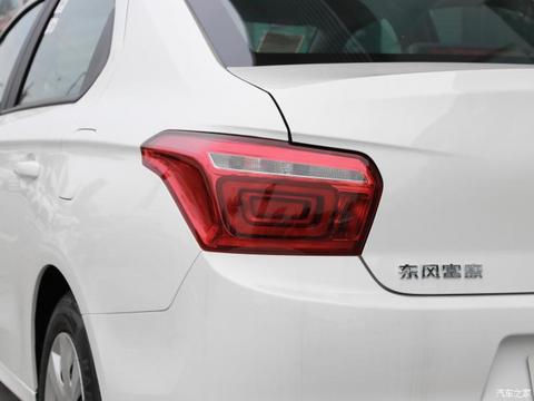 神龙汽车 e爱丽舍 2021款 三元锂 手动挡 300km