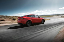 特斯拉股价周二大涨近20% 一年来最大单日涨幅