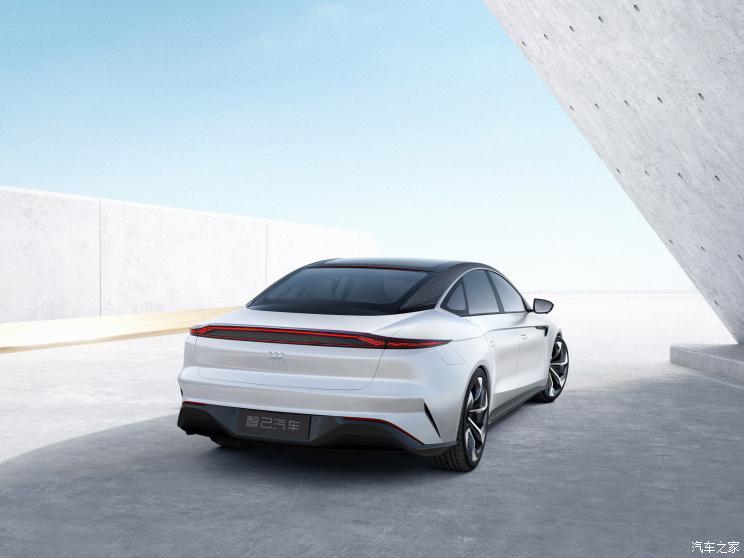 智己汽車(chē) 智能純電轎車(chē) 2021款 基本型