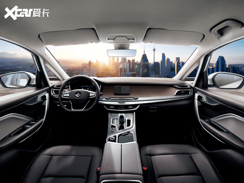 楓葉汽車楓葉80V上市 售價15.98萬元起
