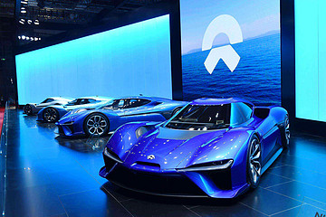 股价惨遭腰斩，新造车的泡沫破了？