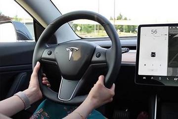 1000项改进 特斯拉自动驾驶测试4月更新