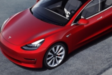 退一赔三告赢特斯拉 维权车主韩潮登上“315”