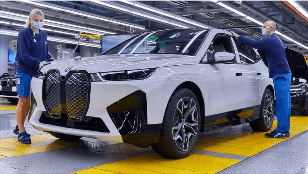 BMW, BMW iX, переработанный пластик, возобновляемая энергия, модели i4 BMW, BMW iX, переработанный пластик, возобновляемые источники энергии, модели i4