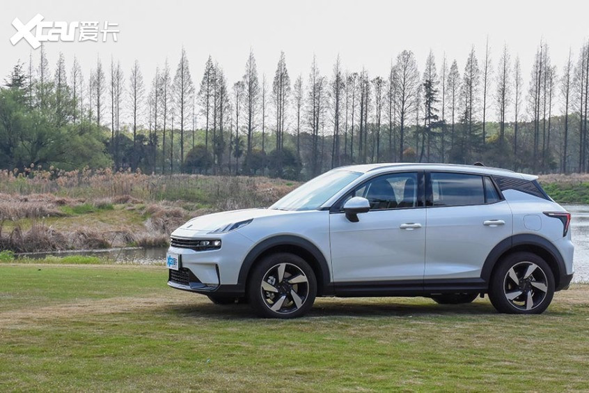 領(lǐng)克06 PHEV