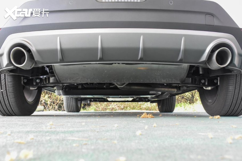 領(lǐng)克06 PHEV