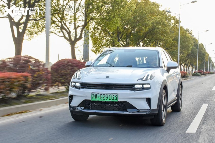 領(lǐng)克06 PHEV