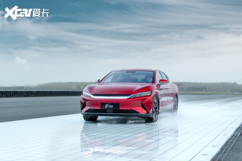 比亞迪 漢EV dTCS