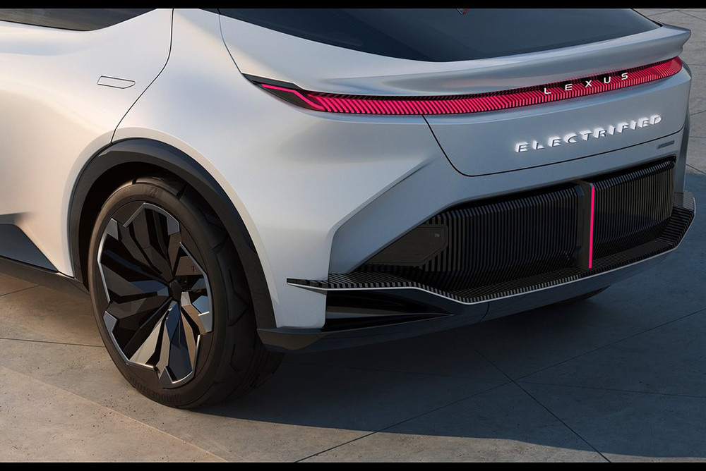 Lexus-LF-Z_Electrified_Concept-2021-1024-1d.jpg