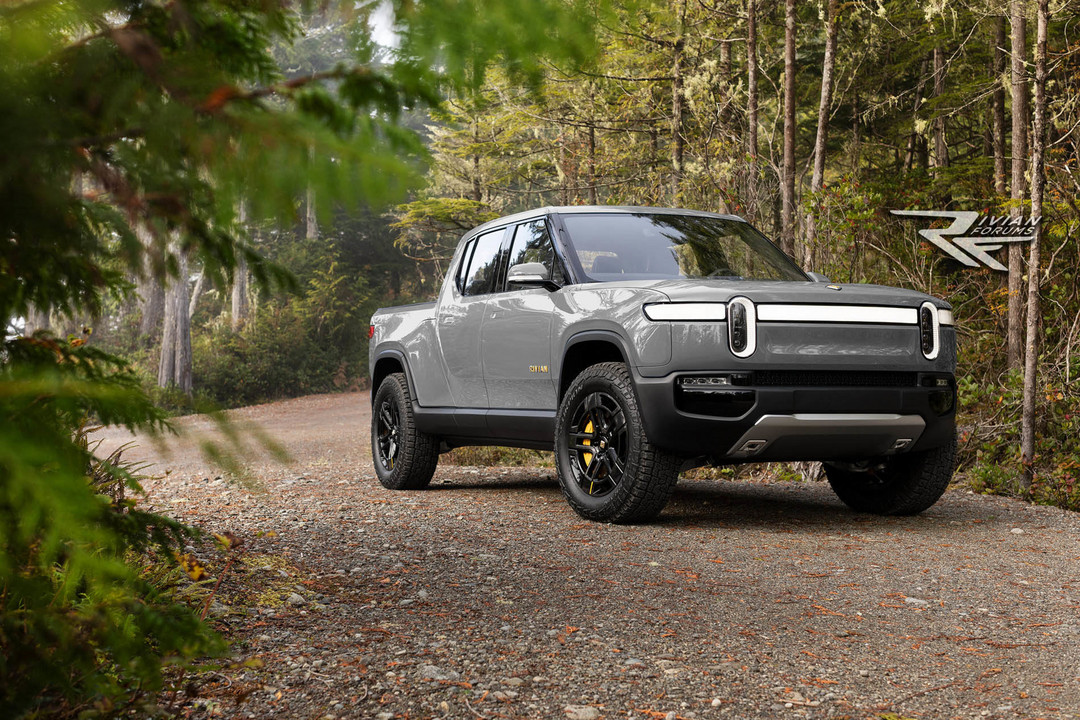 <a class='link'  target='_blank'>特斯拉</a>，電池，Rivian電池,Rivian保修，Rivian R1T