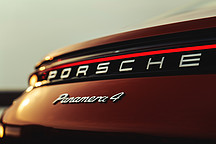 志在必行 保时捷新款Panamer完美演绎多元化跑车生活方式