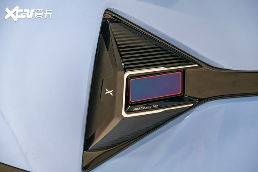 小鵬P5