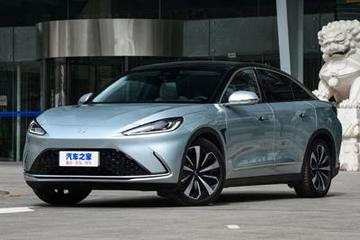 搭载华为HI解决方案 阿尔法S今晚上市